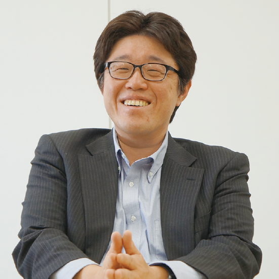 栗田氏